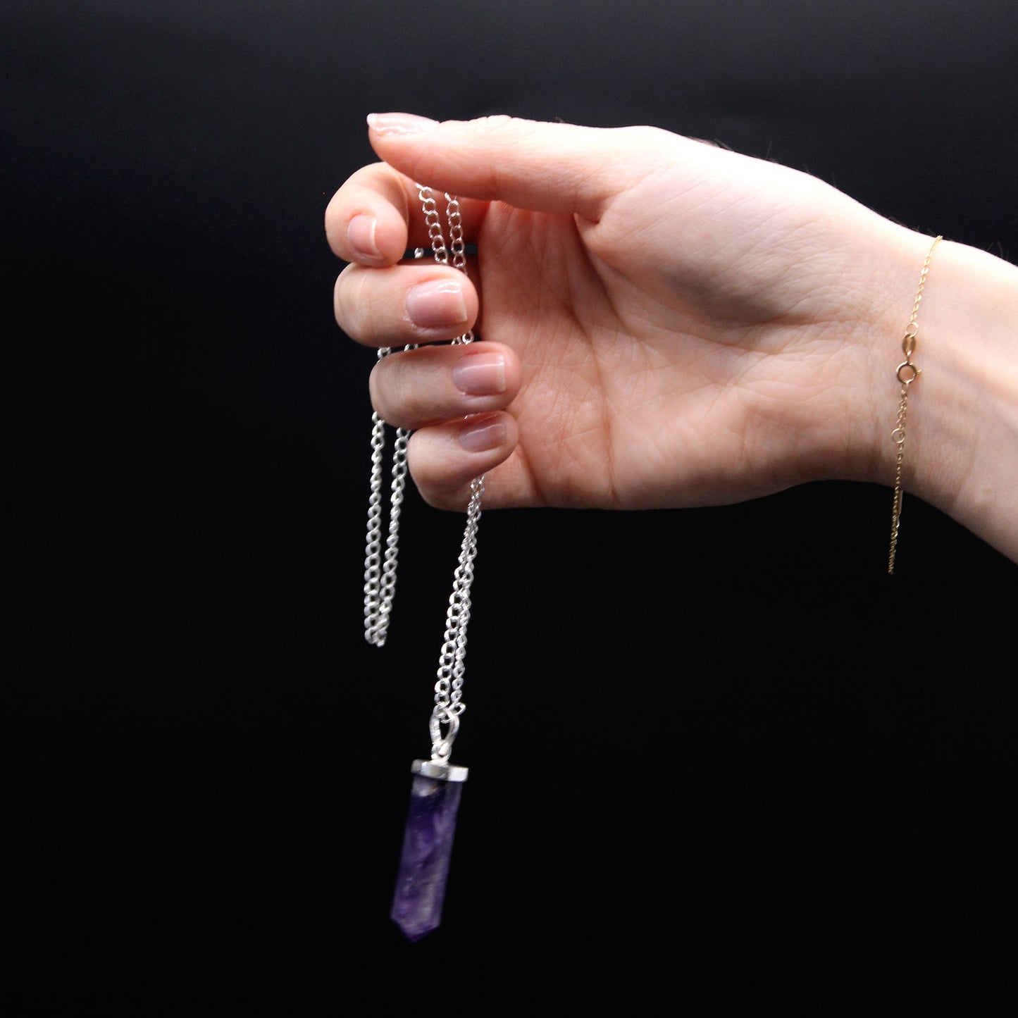 Gemstone pendant in a classic cut shape – crystal (clear quartz)