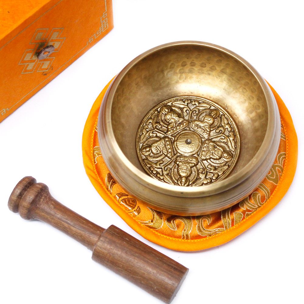 Five Buddhas Singing Bowl Set, 10 cm (min. 400 g).