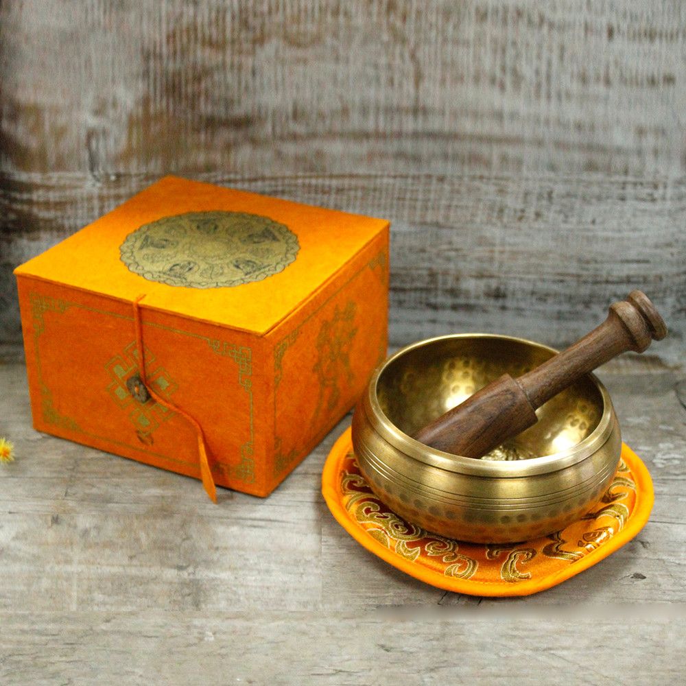 Five Buddhas Singing Bowl Set, 10 cm (min. 400 g).